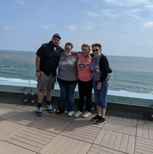 Meet your Posher, Robin